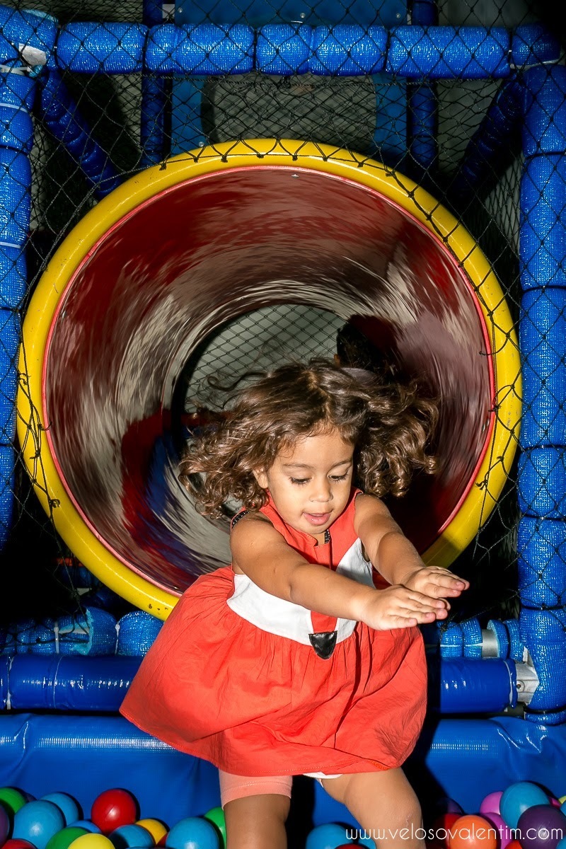 Ensaio Gestante Guará Brasília ao ar livre no parque casal céu azul cerrado