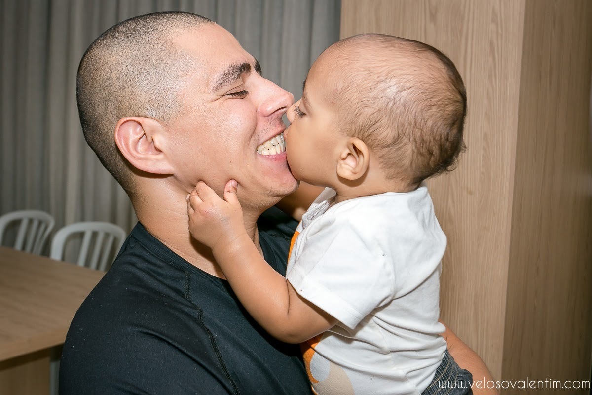 Ensaio Gestante Guará Brasília ao ar livre no parque casal céu azul cerrado