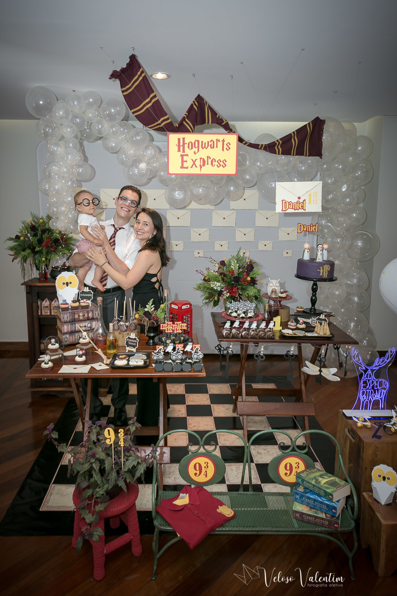 Festa infantil tema Harry Potter Brasília Papel e Tesoura 1 aninho decoração em papel 