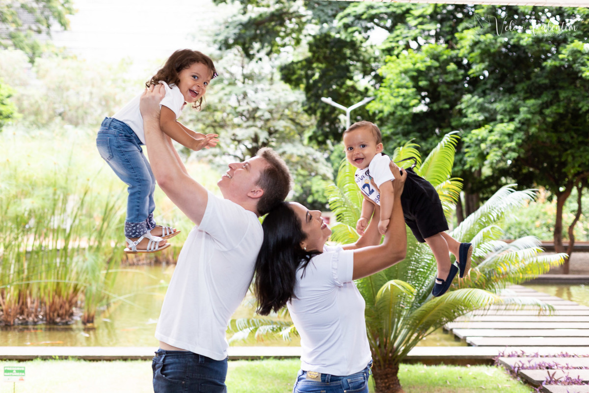 ensaio smash the cake com tinta, smash the paint, ensaio família, fotografia afetiva, quadra modelo 308 sul, Brasília DF. Poderoso Chefinho 