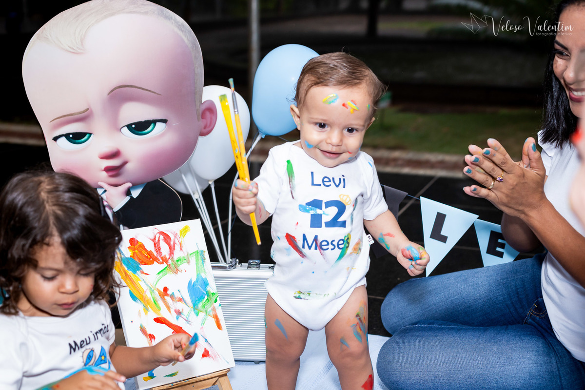 ensaio smash the cake com tinta, smash the paint, ensaio família, fotografia afetiva, quadra modelo 308 sul, Brasília DF. Poderoso Chefinho 