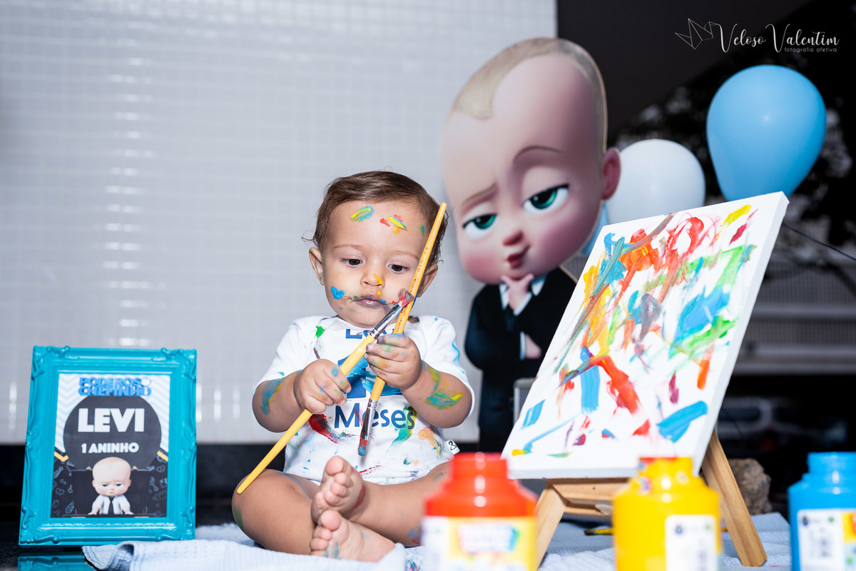 ensaio smash the cake com tinta, smash the paint, ensaio família, fotografia afetiva, quadra modelo 308 sul, Brasília DF. Poderoso Chefinho 