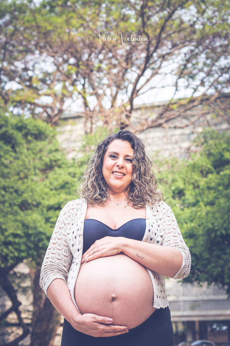 Ensaio gestante em família ao ar livre irmão mais velho quadra modelo 308 sul Brasília - DF, família, bolhas de sabão, doce espera Miguel