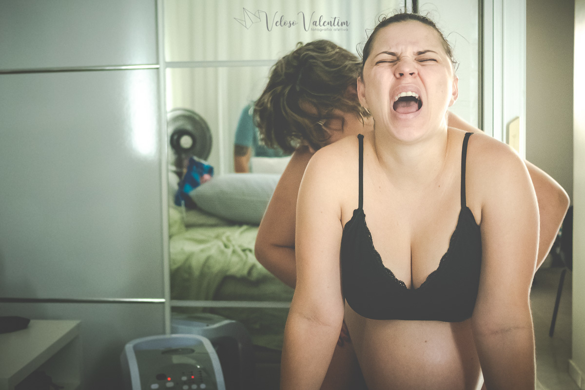 vídeo de parto fotografia de parto fotógrafa de parto Parto natural hospitalar humanizado equipe IBGO obstetra Luis Otávio Manes Lumiere Enfermeira obstetra Doula Priscila Maitri Rede Ocitocina Maternidade Brasília