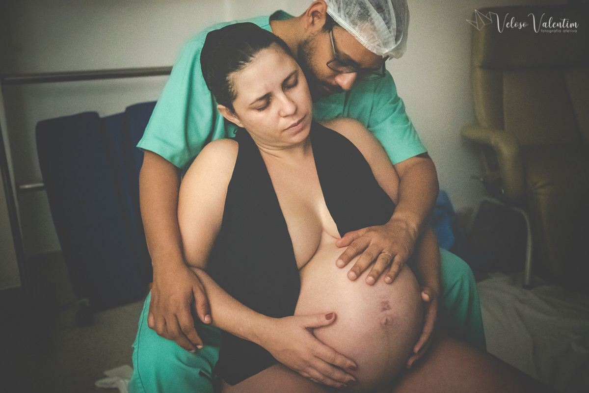 vídeo de parto fotografia de parto fotógrafa de parto Parto natural hospitalar humanizado equipe IBGO obstetra Luis Otávio Manes Lumiere Enfermeira obstetra Doula Priscila Maitri Rede Ocitocina Maternidade Brasília