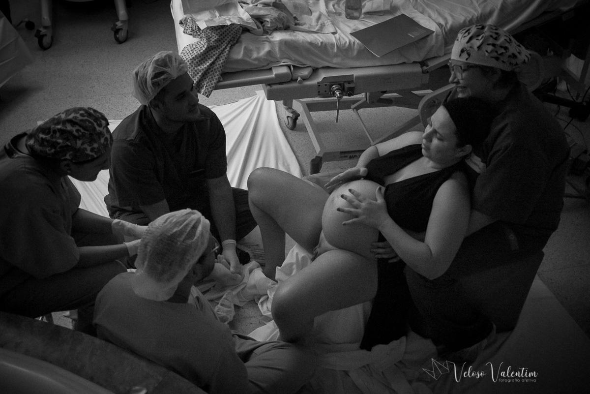 vídeo de parto fotografia de parto fotógrafa de parto Parto natural hospitalar humanizado equipe IBGO obstetra Luis Otávio Manes Lumiere Enfermeira obstetra Doula Priscila Maitri Rede Ocitocina Maternidade Brasília