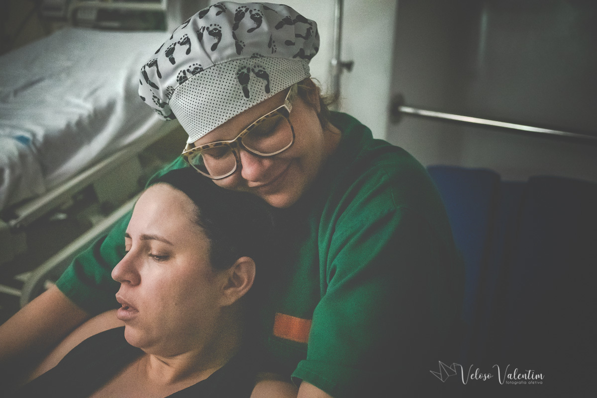vídeo de parto fotografia de parto fotógrafa de parto Parto natural hospitalar humanizado equipe IBGO obstetra Luis Otávio Manes Lumiere Enfermeira obstetra Doula Priscila Maitri Rede Ocitocina Maternidade Brasília