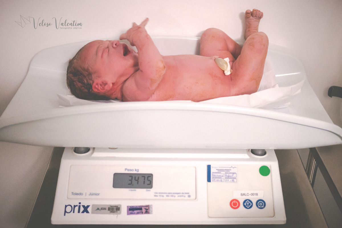 vídeo de parto fotografia de parto fotógrafa de parto Parto natural hospitalar humanizado equipe IBGO obstetra Luis Otávio Manes Lumiere Enfermeira obstetra Doula Priscila Maitri Rede Ocitocina Maternidade Brasília