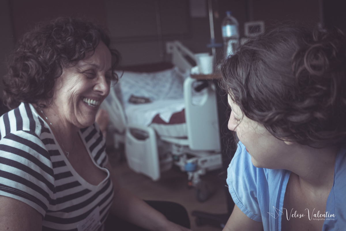 fotografia de parto Vídeo de parto com cesárea spinning babies analgesia Santa Helena equipe Lumiere IBGO Obstetra Luis Otavio Pereira Manes enfermeira obstétrica Natália Schettini e Ana Virgínia Doula Yohanna Cordeiro acompanhamento pré hospitalar