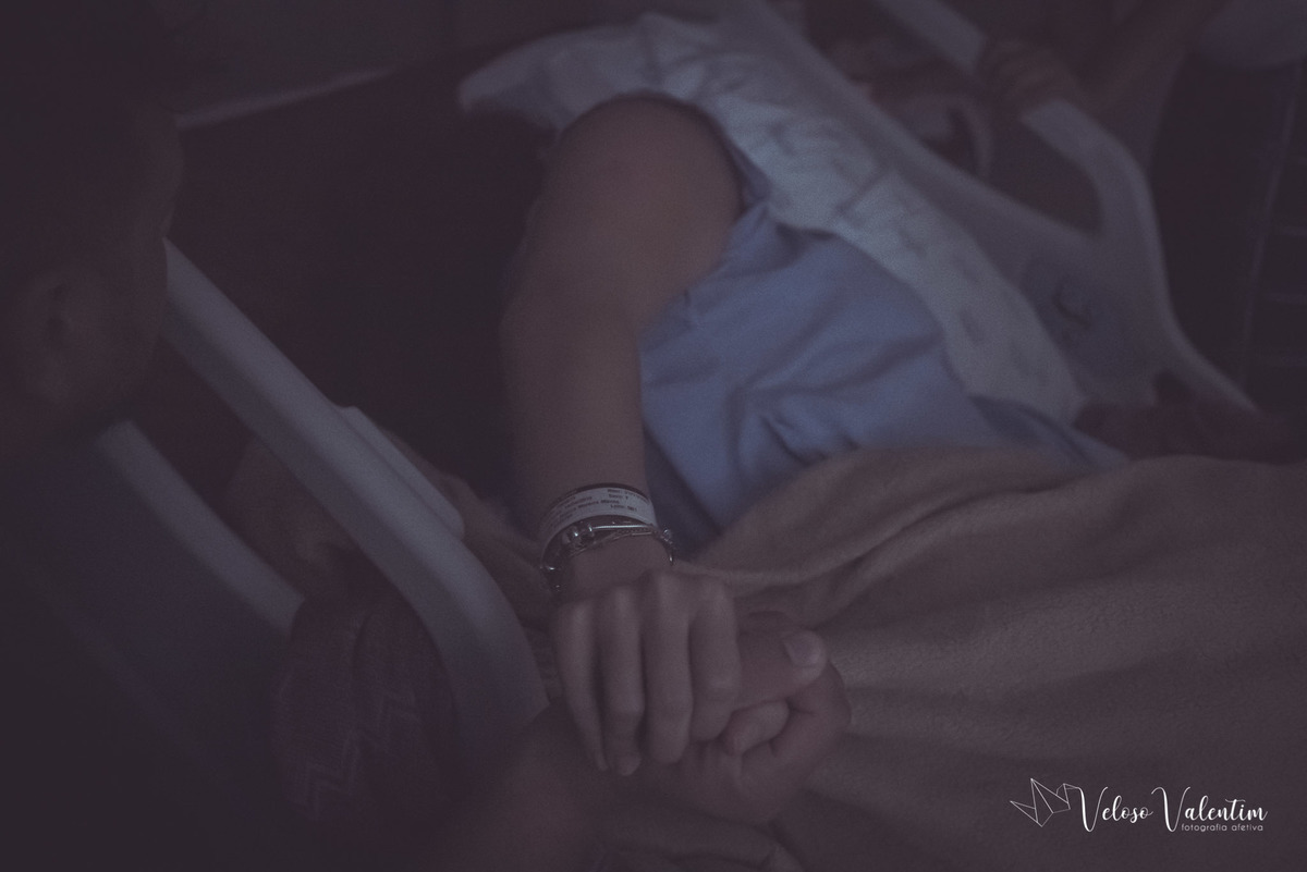 fotografia de parto Vídeo de parto com cesárea spinning babies analgesia Santa Helena equipe Lumiere IBGO Obstetra Luis Otavio Pereira Manes enfermeira obstétrica Natália Schettini e Ana Virgínia Doula Yohanna Cordeiro acompanhamento pré hospitalar
