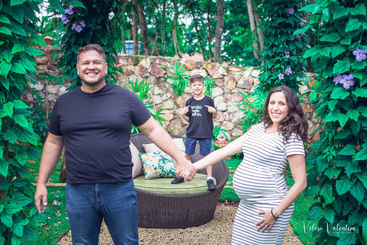 Ensaio gestante book grávida Brasília DF fotografia gravidez família em casa Veloso Valentim Fotografia Afetiva 
