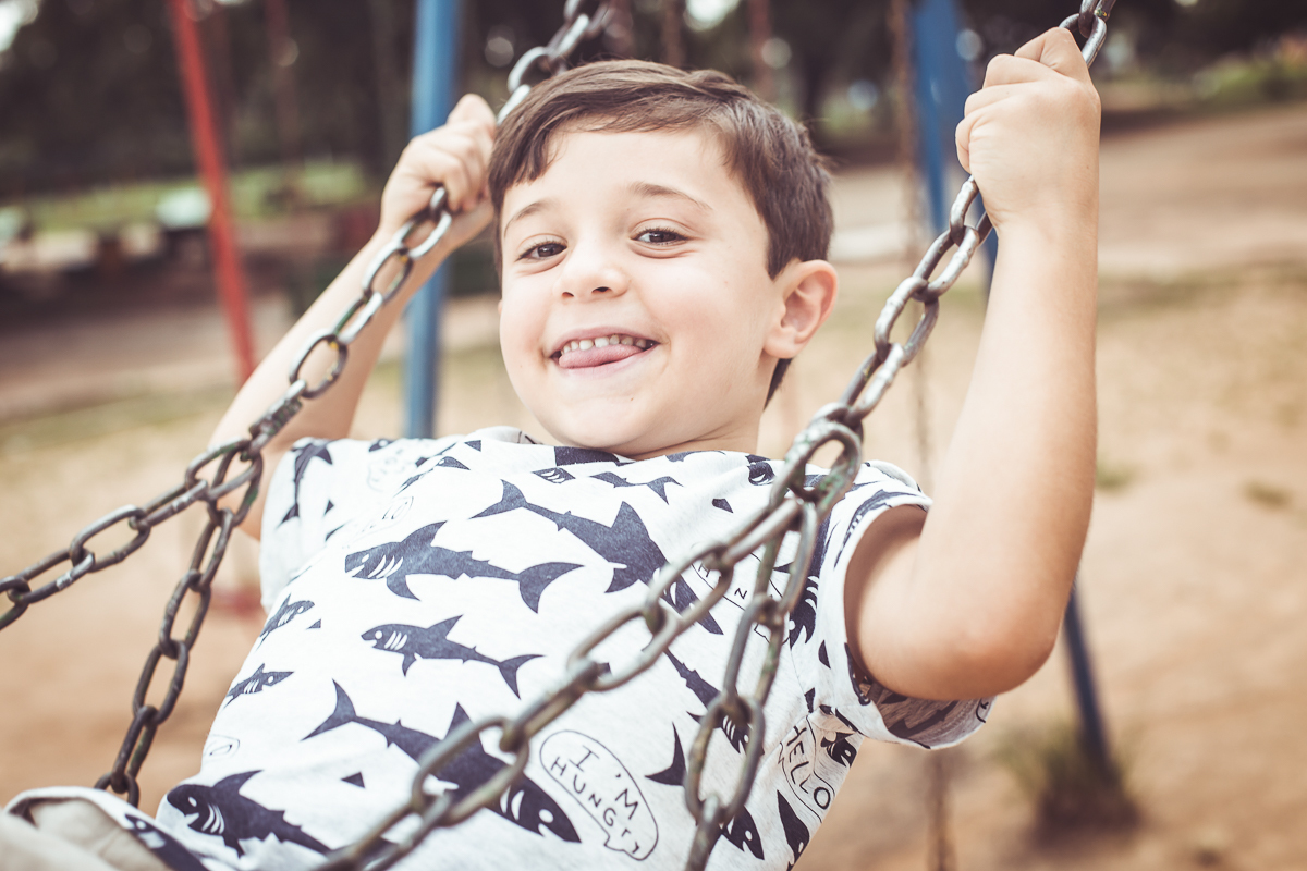 ensaio família book família ensaio 1 aninho parquinho Brasília DF foguete Ana Lídia fotografia lifestyle cotidiano ao ar livre veloso valentim