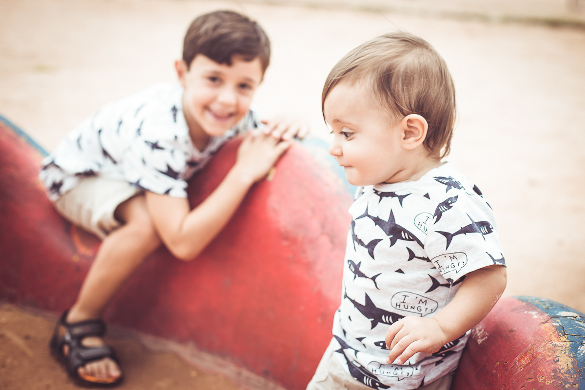 ensaio família book família ensaio 1 aninho parquinho Brasília DF foguete Ana Lídia fotografia lifestyle cotidiano ao ar livre veloso valentim