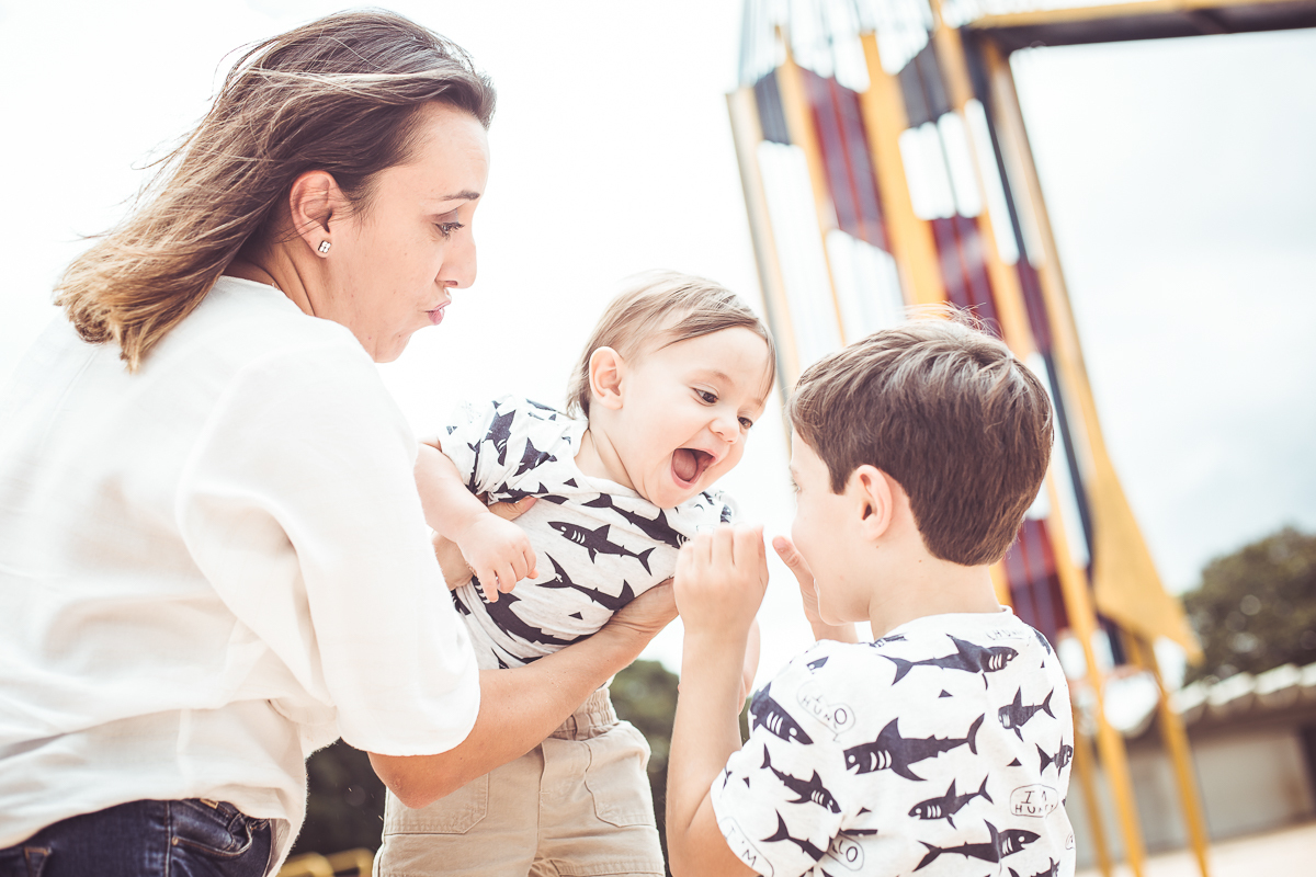 ensaio família book família ensaio 1 aninho parquinho Brasília DF foguete Ana Lídia fotografia lifestyle cotidiano ao ar livre veloso valentim