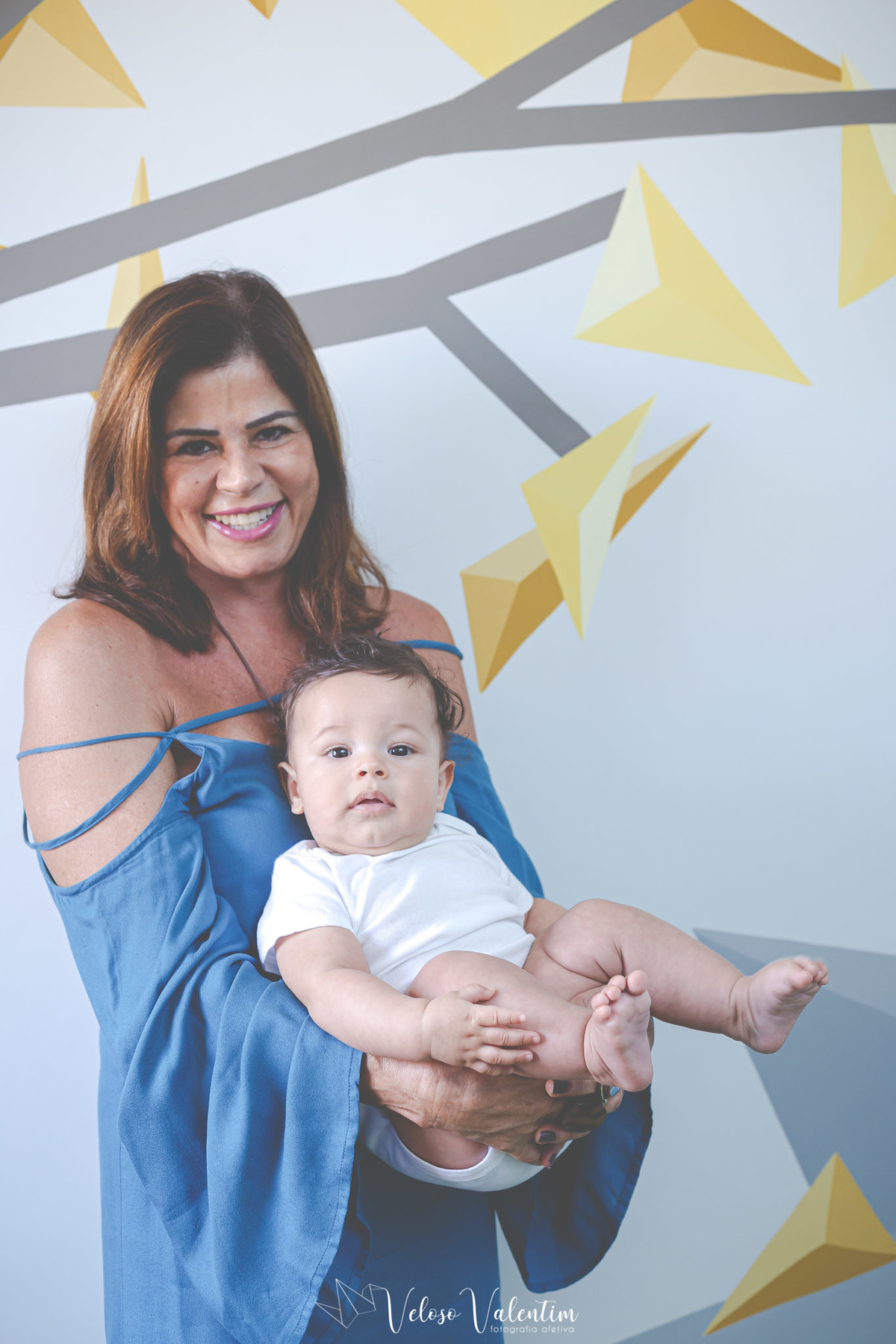 ensaio acompanhamento do primeiro ano do bebê Levi 5 meses em casa com a família Brasília DF avós 