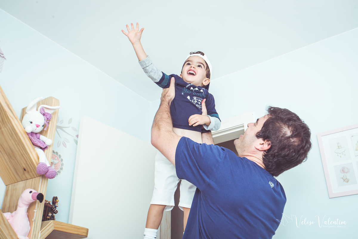 ensaio família em casa bebê irmão mais velho apartamento fotografia de família book família Brasília DF avós papai e mamãe