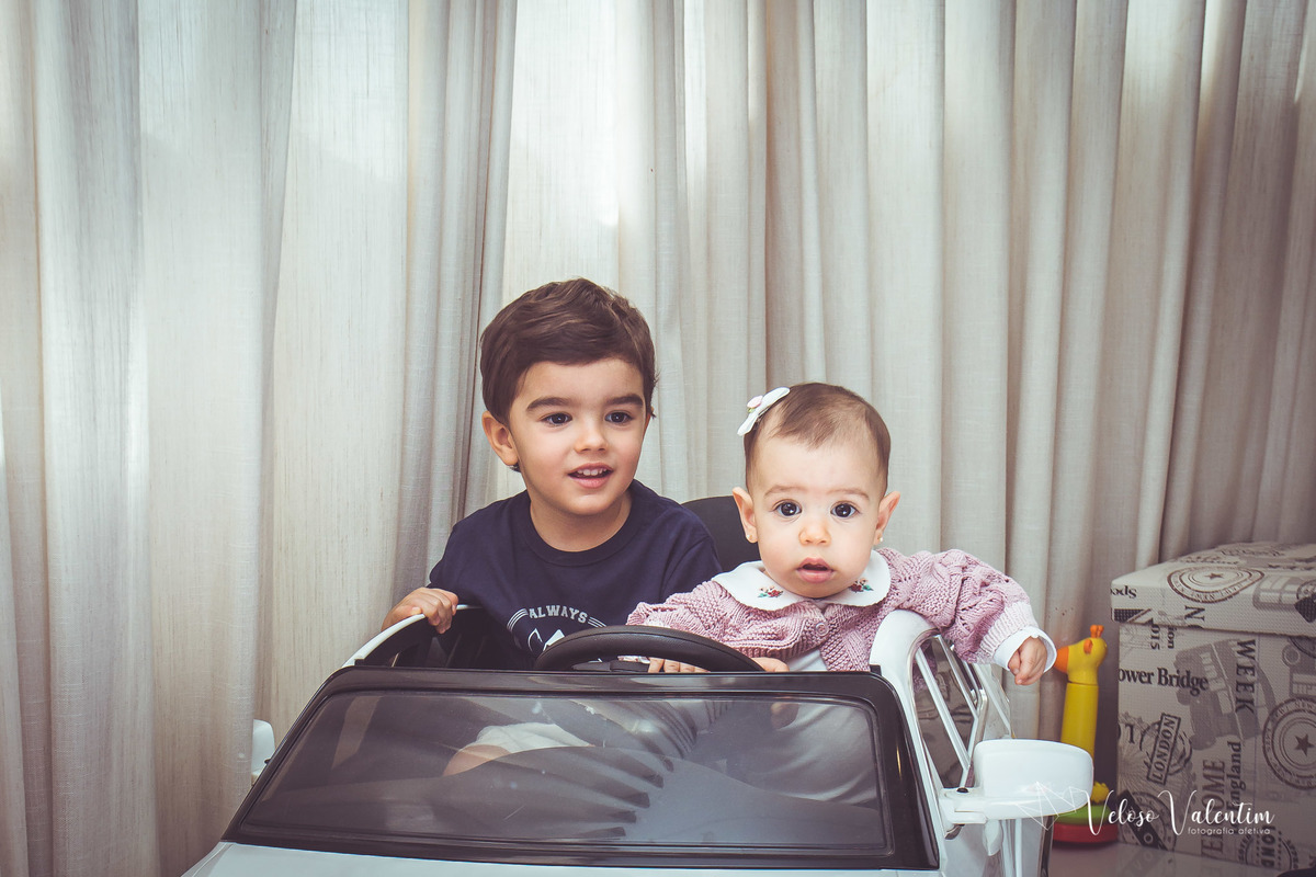 ensaio família em casa bebê irmão mais velho apartamento fotografia de família book família Brasília DF avós papai e mamãe