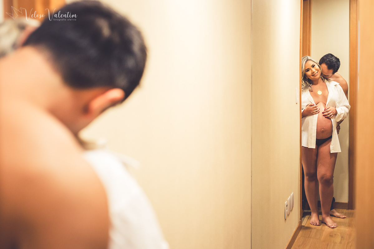 ensaio gestante ao em hotel ensaio gestente sensual book gestante foto de grávida Veloso Valentim fotografia afetiva Brasília DF fotógrafo paixão