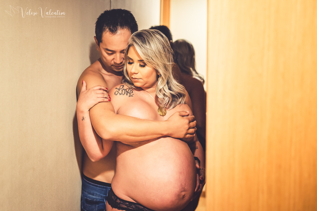 ensaio gestante ao em hotel ensaio gestente sensual book gestante foto de grávida Veloso Valentim fotografia afetiva Brasília DF fotógrafo uau gestante nua
