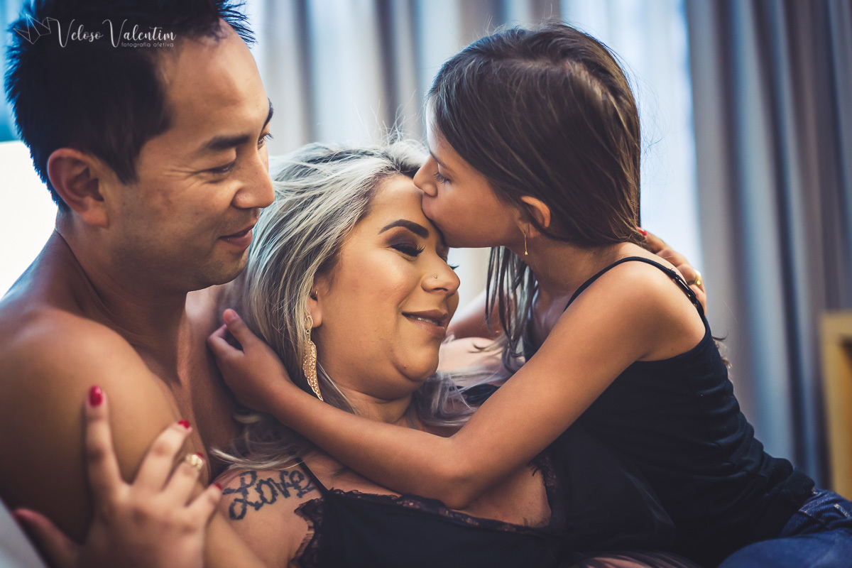 ensaio gestante ao em hotel ensaio gestente sensual book gestante foto de grávida Veloso Valentim fotografia afetiva Brasília DF fotógrafo fam;ilia