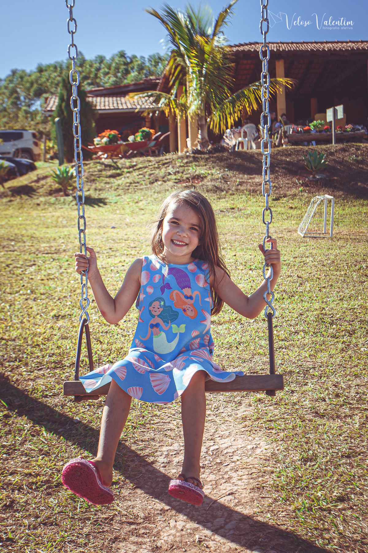 ensaio gestante ao ar livre lifestyle espontâneo book gestante foto de grávida Veloso Valentim fotografia afetiva Brasília DF fotógrafo por do sol cachoeira sitio titara ensaio família