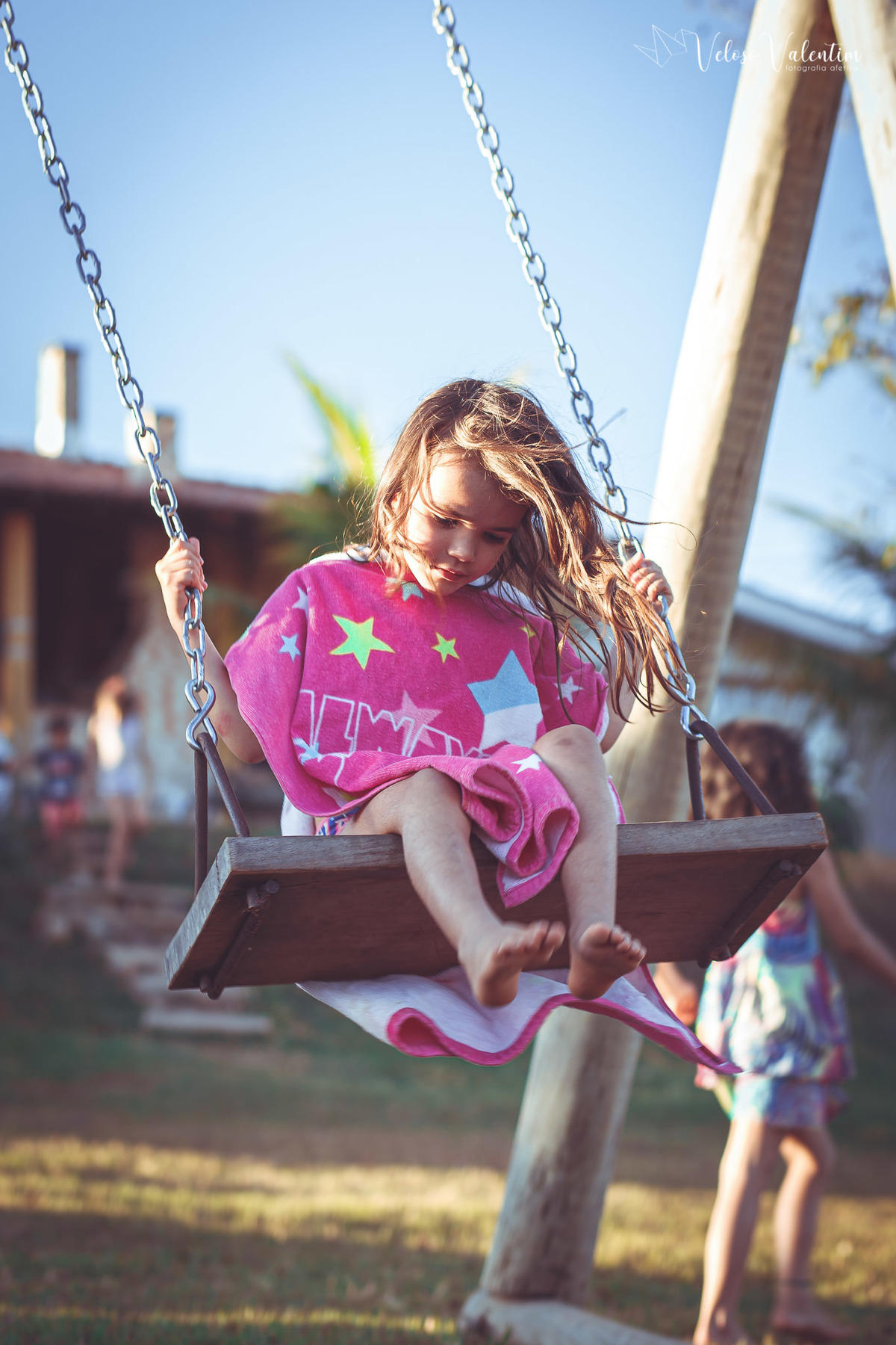 ensaio gestante ao ar livre lifestyle espontâneo book gestante foto de grávida Veloso Valentim fotografia afetiva Brasília DF fotógrafo por do sol cachoeira sitio titara ensaio família