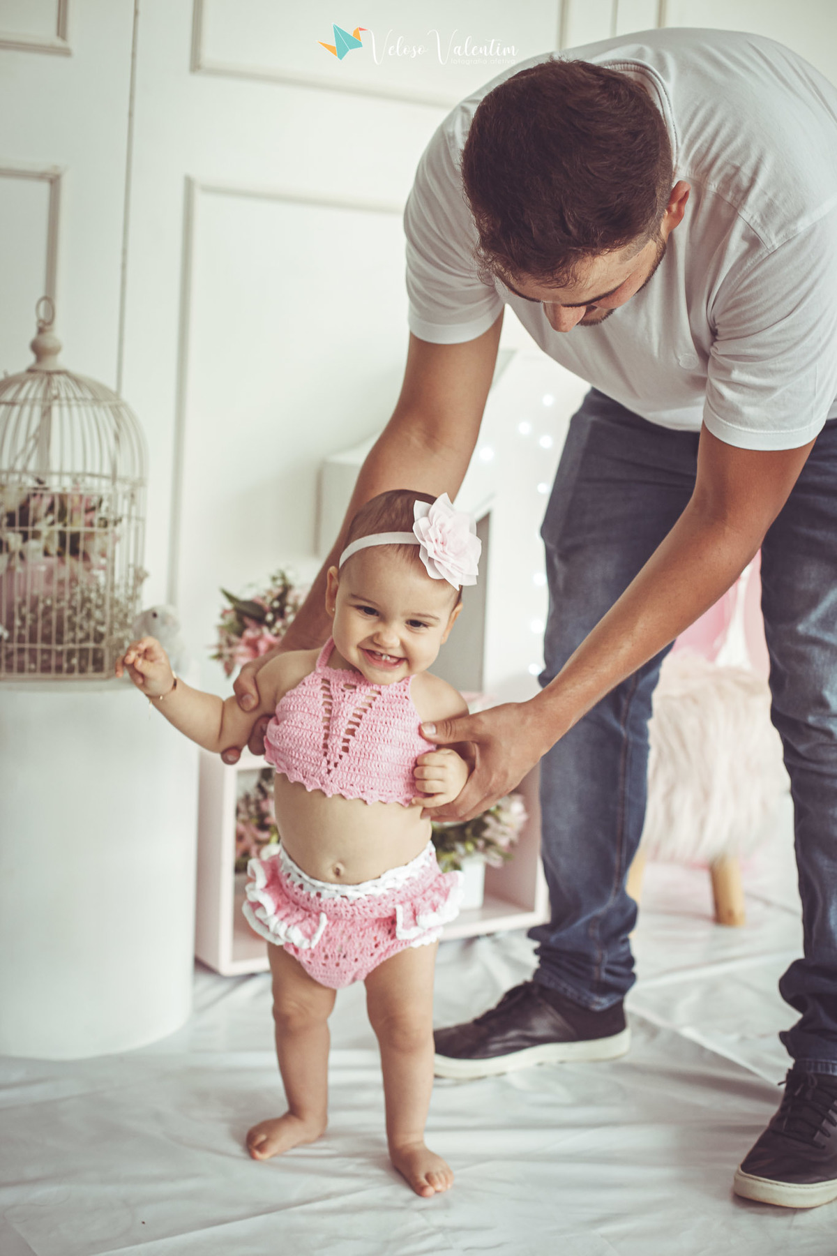 ensaio smash the cake, 1 aninho, primeiro ano, ensaio infantil, ensaio bebê, Brasília DF, book infantil, foto de família, ensaio com bolo, ensaio menina, ensaio rosa, fotógrafo de brasília, parabéns para você, feliz aniversário
