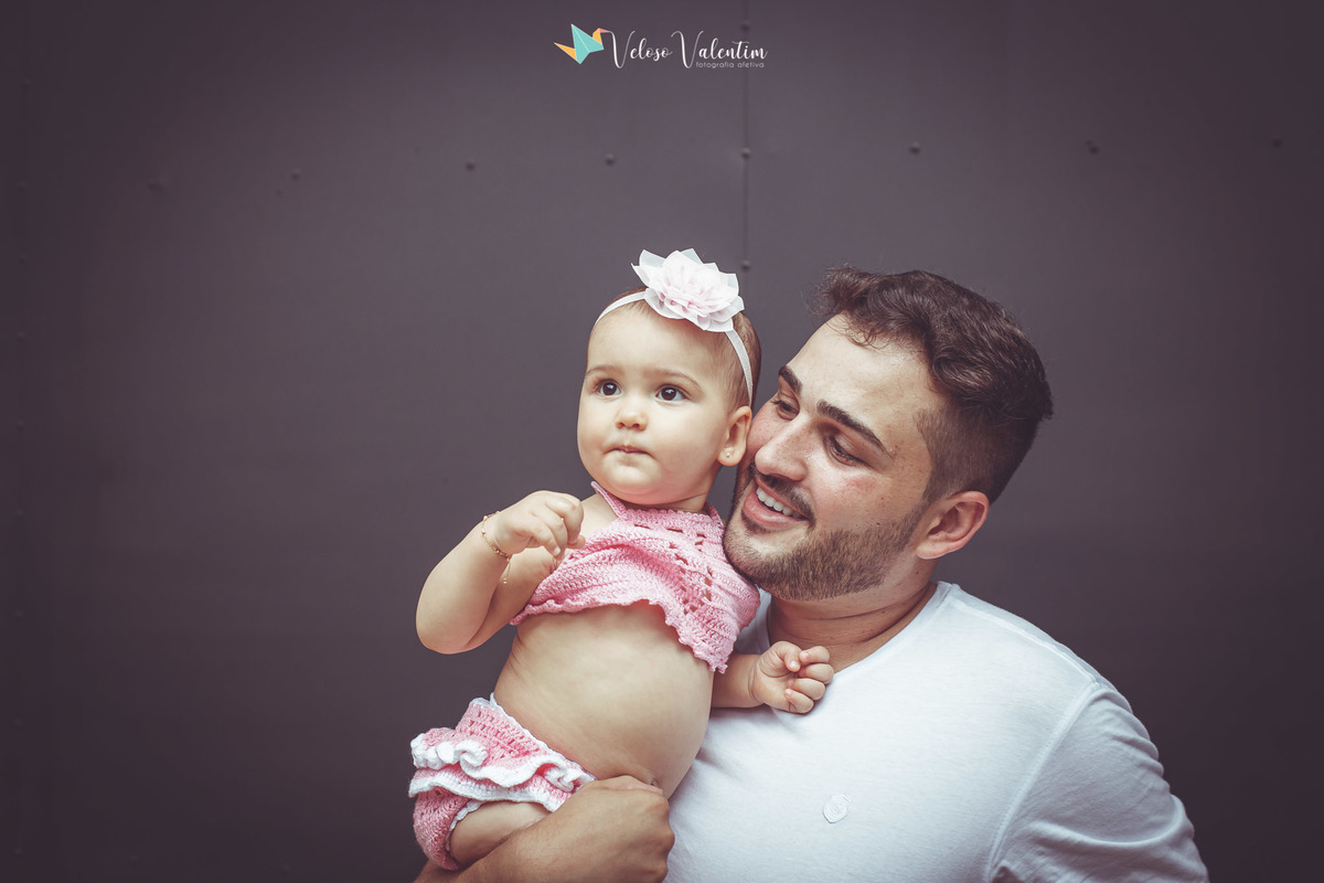 ensaio smash the cake, 1 aninho, primeiro ano, ensaio infantil, ensaio bebê, Brasília DF, book infantil, foto de família, ensaio com bolo, ensaio menina, ensaio rosa, fotógrafo de brasília, parabéns para você, feliz aniversário