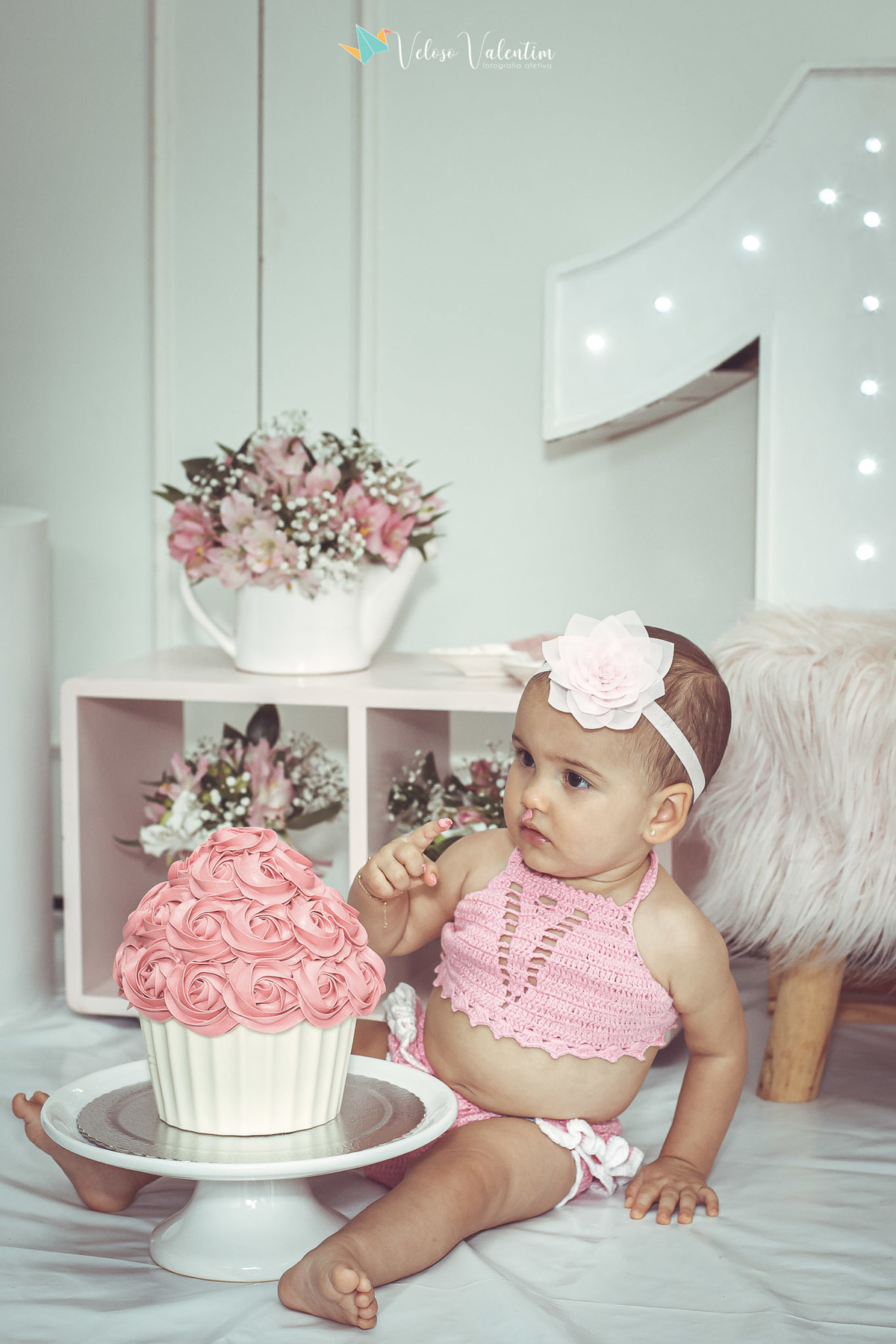 ensaio smash the cake, 1 aninho, primeiro ano, ensaio infantil, ensaio bebê, Brasília DF, book infantil, foto de família, ensaio com bolo, ensaio menina, ensaio rosa, fotógrafo de brasília, parabéns para você, feliz aniversário
