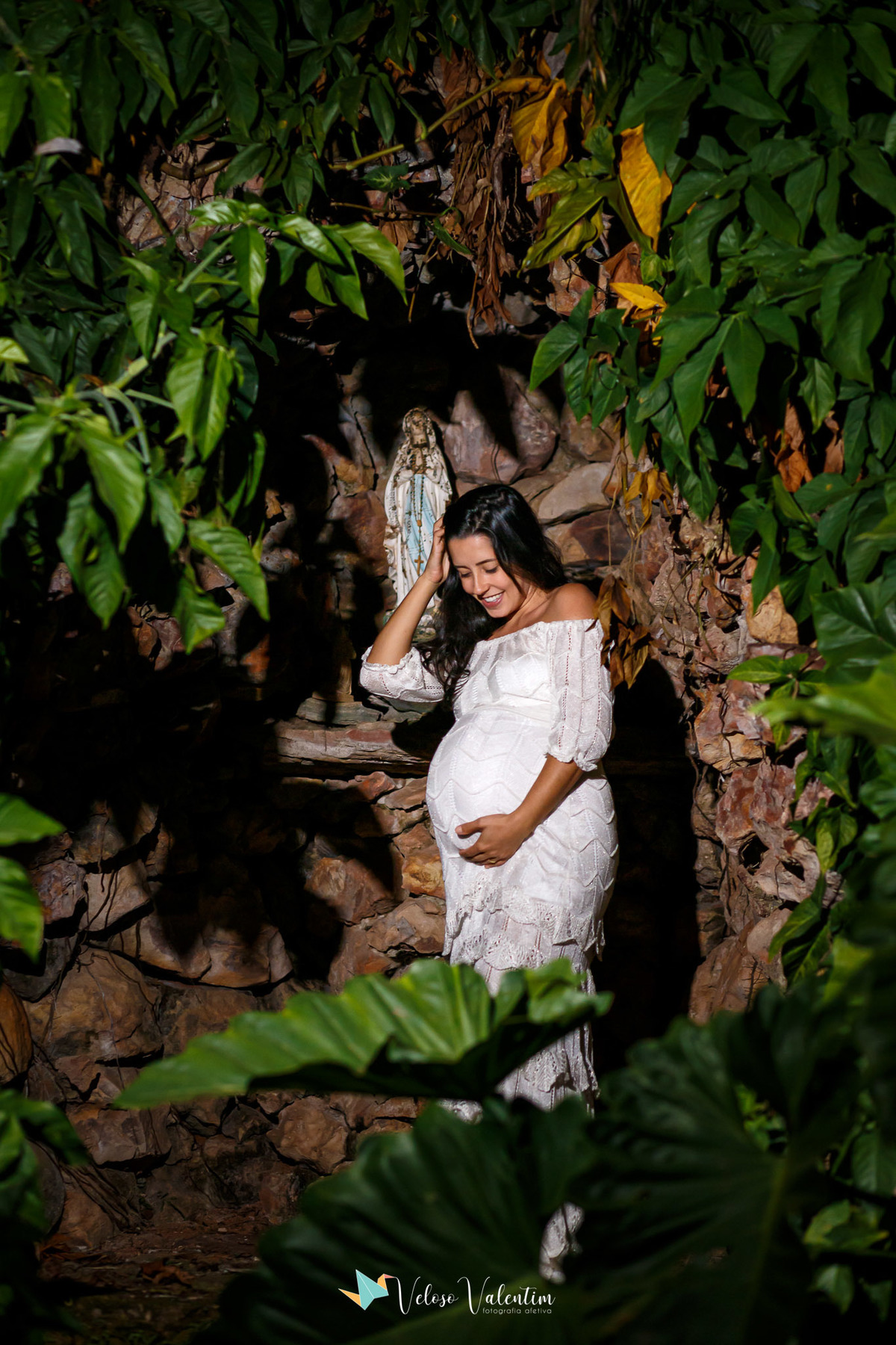 ensaio gestante Brasília DF em casa irmão mais velho book gestante fotógrafo gravidez maternidade doce espera fotos grávida  por do sol ao ar livre irmão mais velho nossa senhora