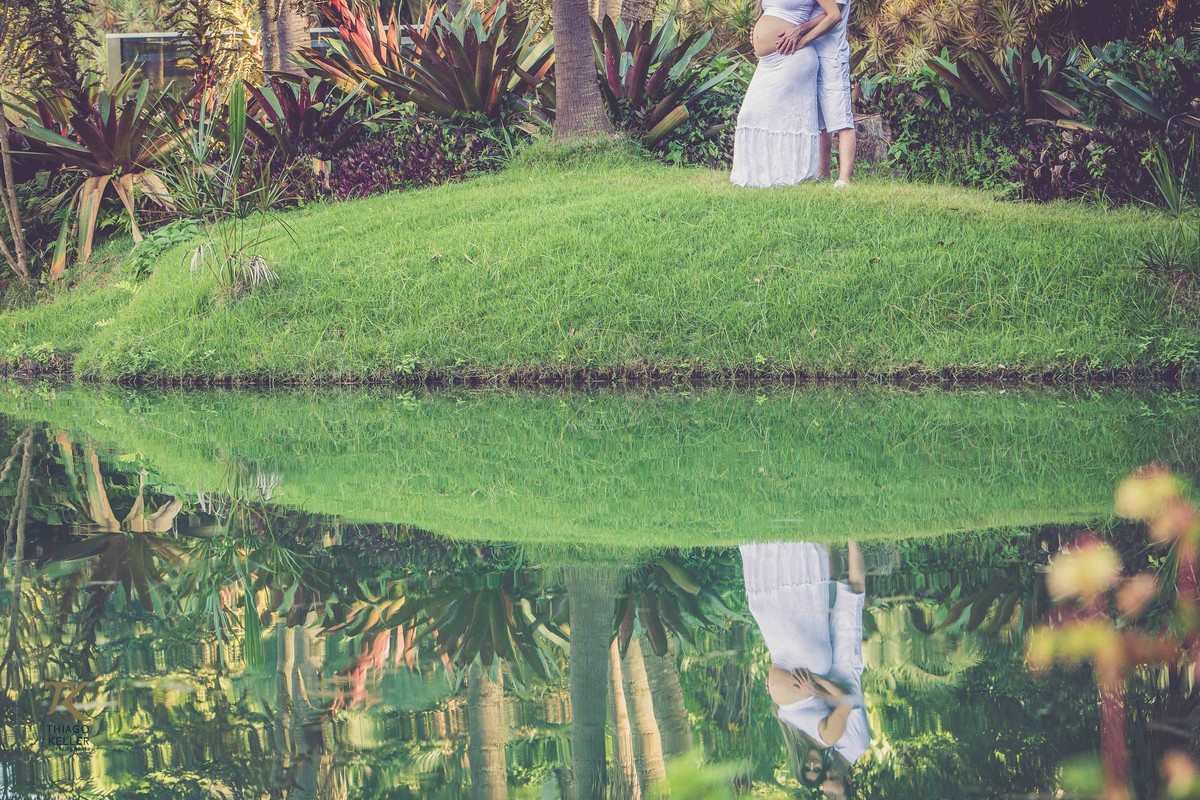 Ensaio fotográfico de gestante realizado em Inhotim, na cidade de Brumadinho, região conhecida como Grande BH.