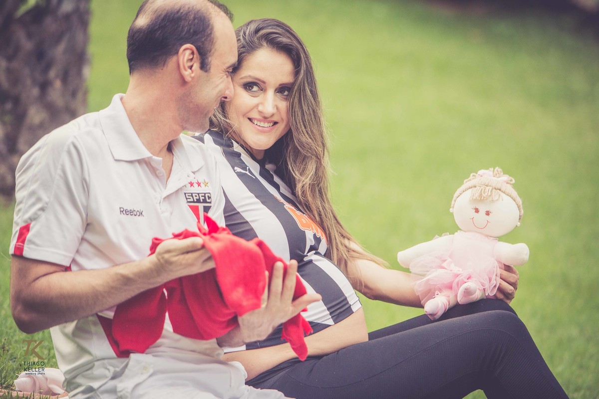 Ensaio fotográfico de gestante realizado em Inhotim, na cidade de Brumadinho, região conhecida como Grande BH.