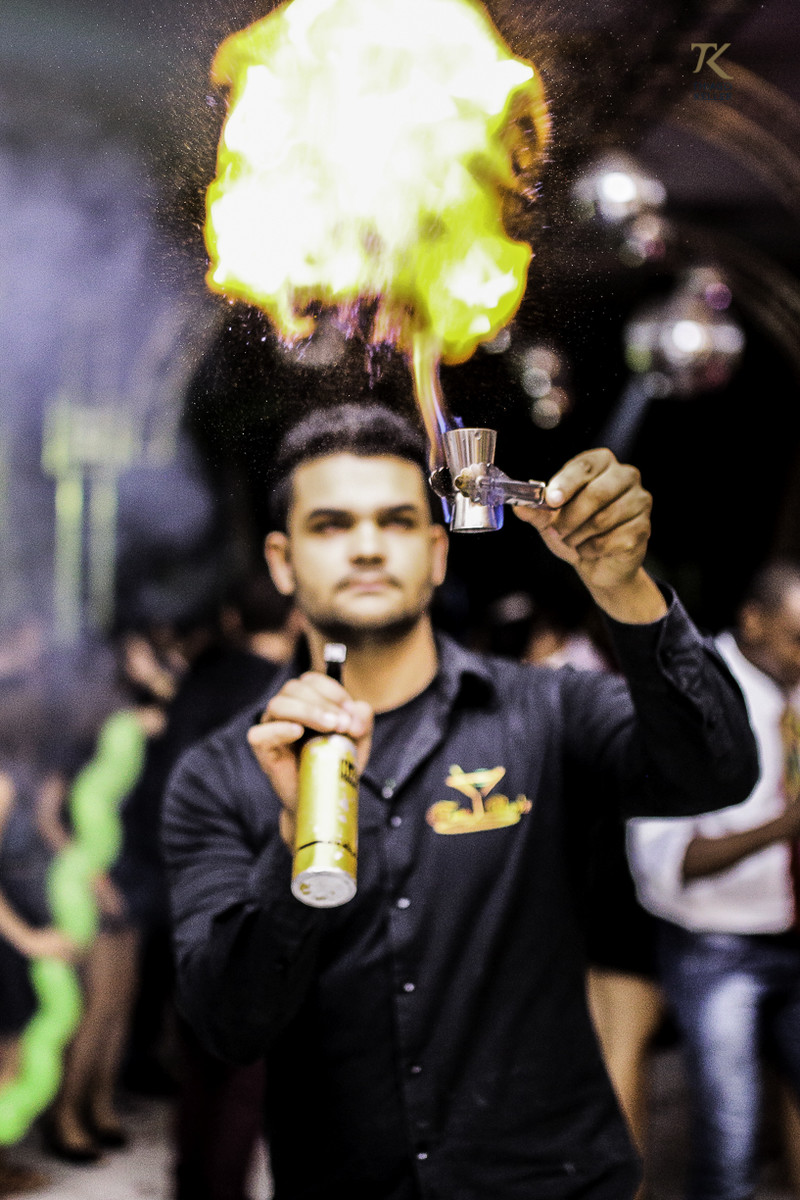 Foto de formatura realizada na cidade de Cristalina, Goias. Show de pirofagia.