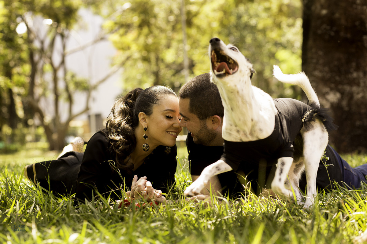 ensaio para save the date de Fabiana e Alexandre. Foto tirada no Cine Brasília.