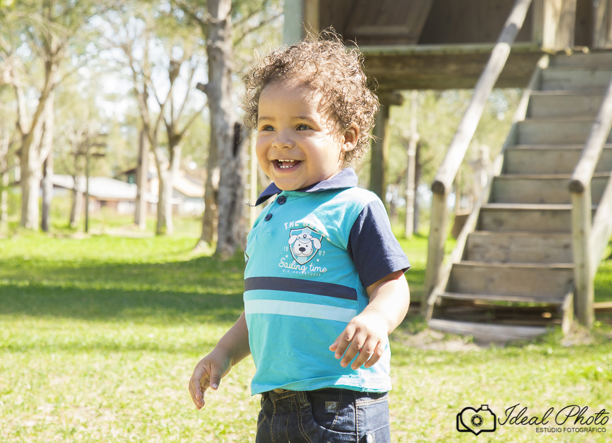 Leonardo,este gatinho  quem ganhou nosso  álbum. 