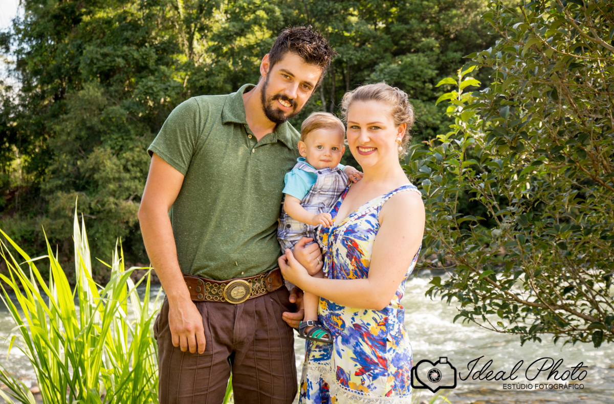 Smash the cake, fotografa Joselaine Benfatto Ideal Photo, Praia Grande - SC.