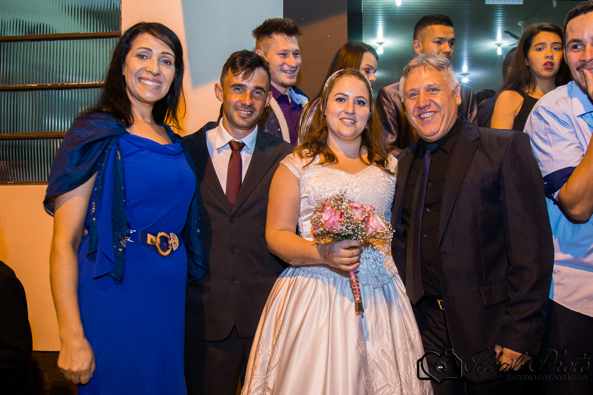 Aniversários, formaturas, retratos, eventos, ensaios, newborn, kids, bebes, acompanhamento em sao joão do sul e praia grande-sc anexo ao estúdio mais vida -Estúdio Fotográfico Ideal Photo por Joselaine Benfatto