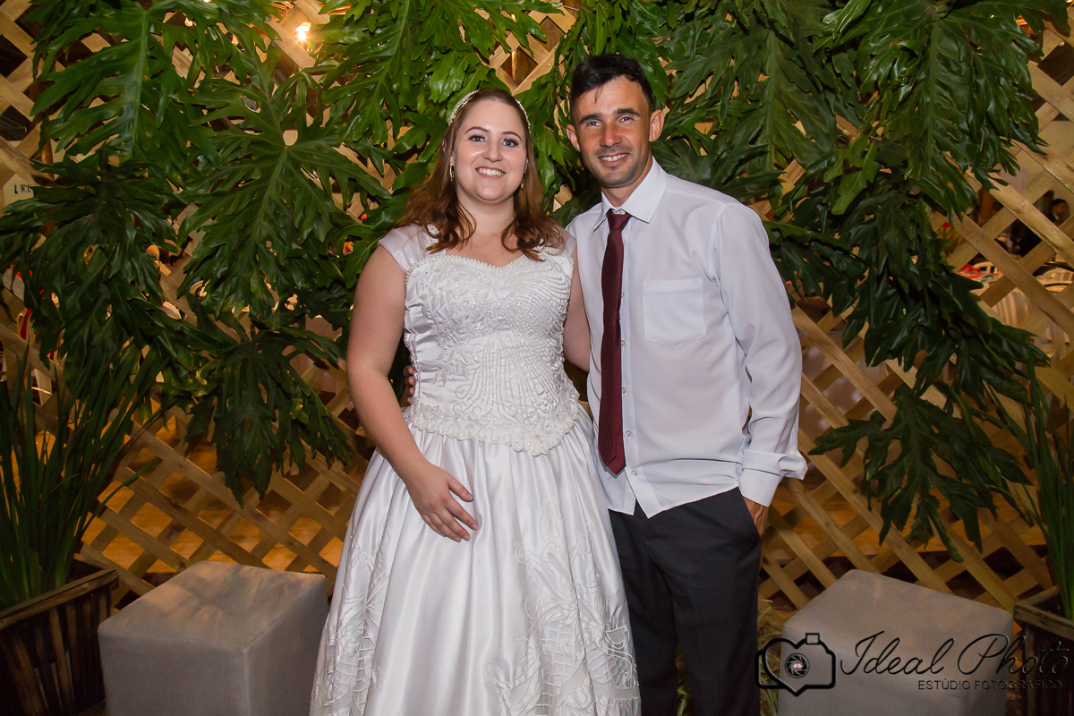 Aniversários, formaturas, retratos, eventos, ensaios, newborn, kids, bebes, acompanhamento em sao joão do sul e praia grande-sc anexo ao estúdio mais vida -Estúdio Fotográfico Ideal Photo por Joselaine Benfatto