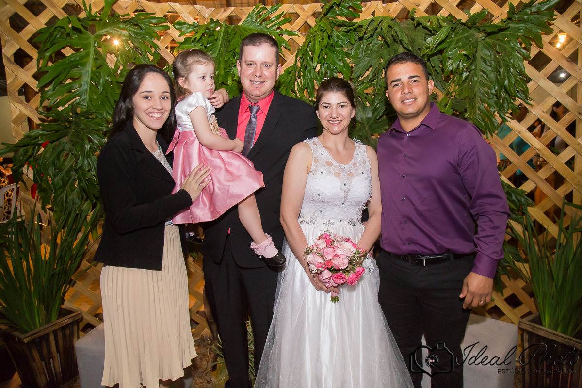 Aniversários, formaturas, retratos, eventos, ensaios, newborn, kids, bebes, acompanhamento em sao joao do sul e praia grande-sc-Estúdio Fotográfico Ideal Photo por Joselaine Benfatto