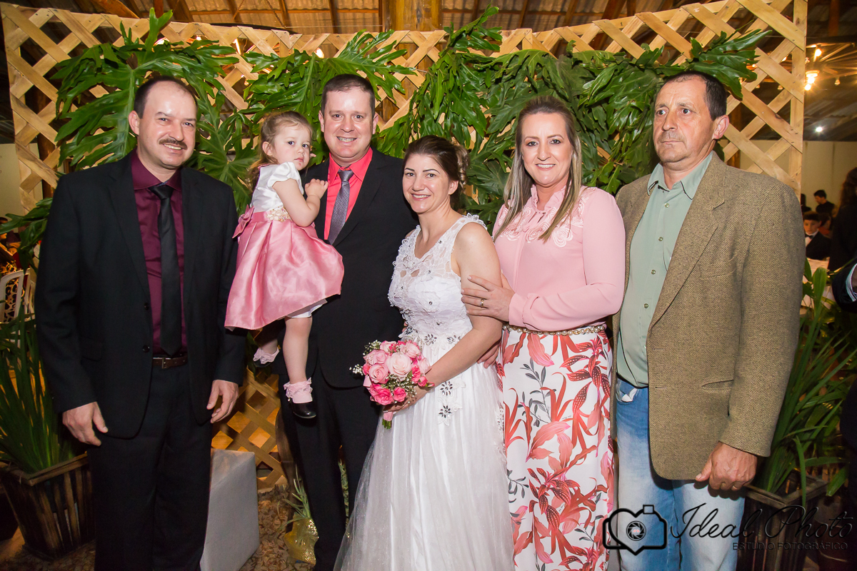 Aniversários, formaturas, retratos, eventos, ensaios, newborn, kids, bebes, acompanhamento em sao joao do sul e praia grande-sc-Estúdio Fotográfico Ideal Photo por Joselaine Benfatto