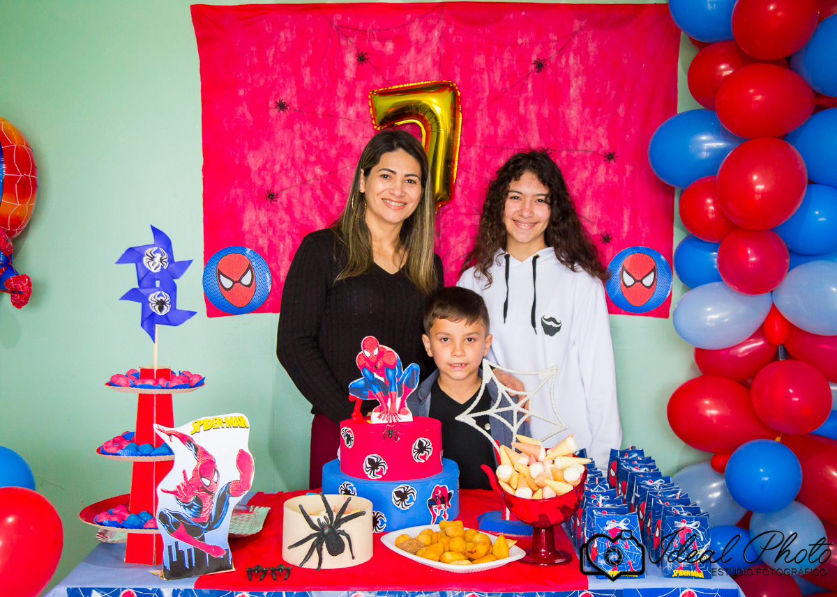 Aniversários, formaturas, retratos, eventos, ensaios, newborn, kids, bebes, acompanhamento em sao joao do sul e praia grande-sc-Estúdio Fotográfico Ideal Photo por Joselaine Benfatto