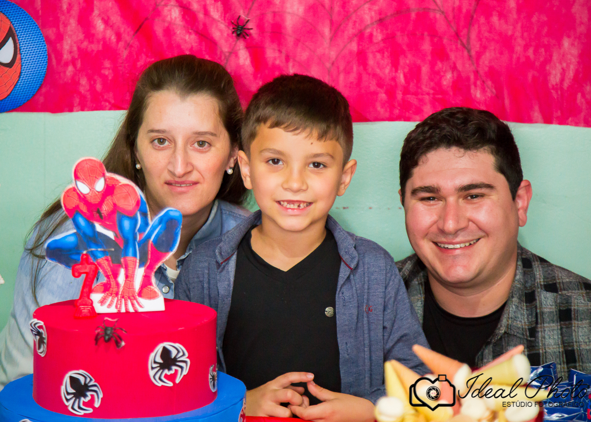 VAniversários, formaturas, retratos, eventos, ensaios, newborn, kids, bebes, acompanhamento em sao joao do sul e praia grande-sc-Estúdio Fotográfico Ideal Photo por Joselaine Benfatto