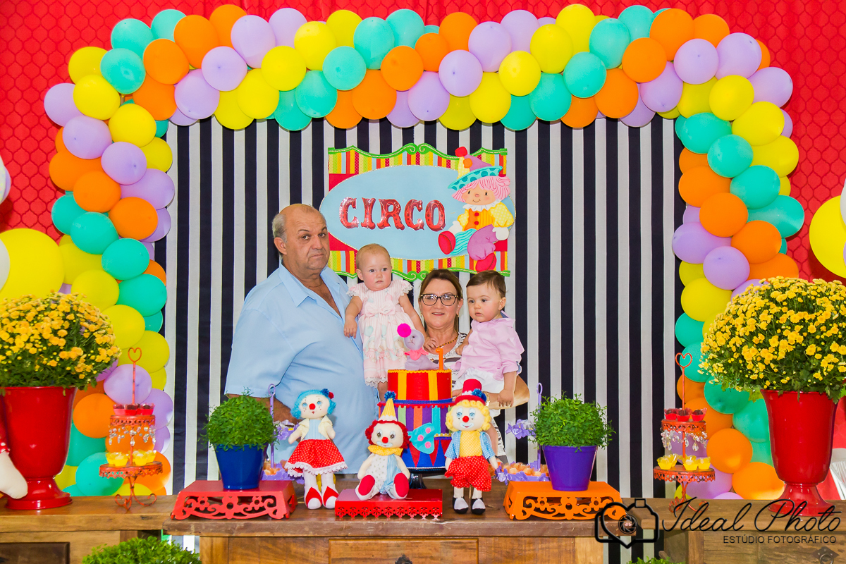 Aniversários, formaturas, retratos, eventos, ensaios, newborn, kids, bebes, acompanhamento em sao joao do sul e praia grande-sc-Estúdio Fotográfico Ideal Photo por Joselaine Benfatto