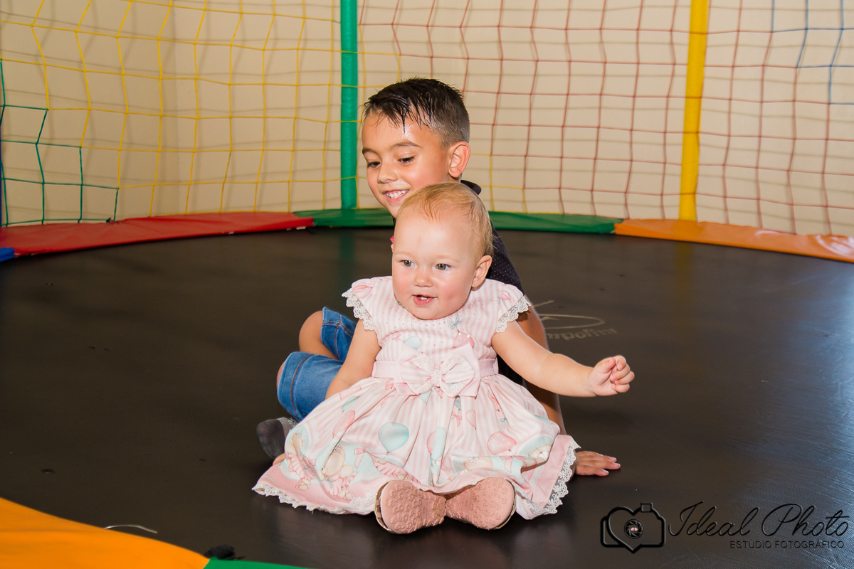 Aniversários, formaturas, retratos, eventos, ensaios, newborn, kids, bebes, acompanhamento em sao joao do sul e praia grande-sc-Estúdio Fotográfico Ideal Photo por Joselaine BenfattoAniversários, formaturas, retratos, eventos, ensaios, newborn, kids, bebe