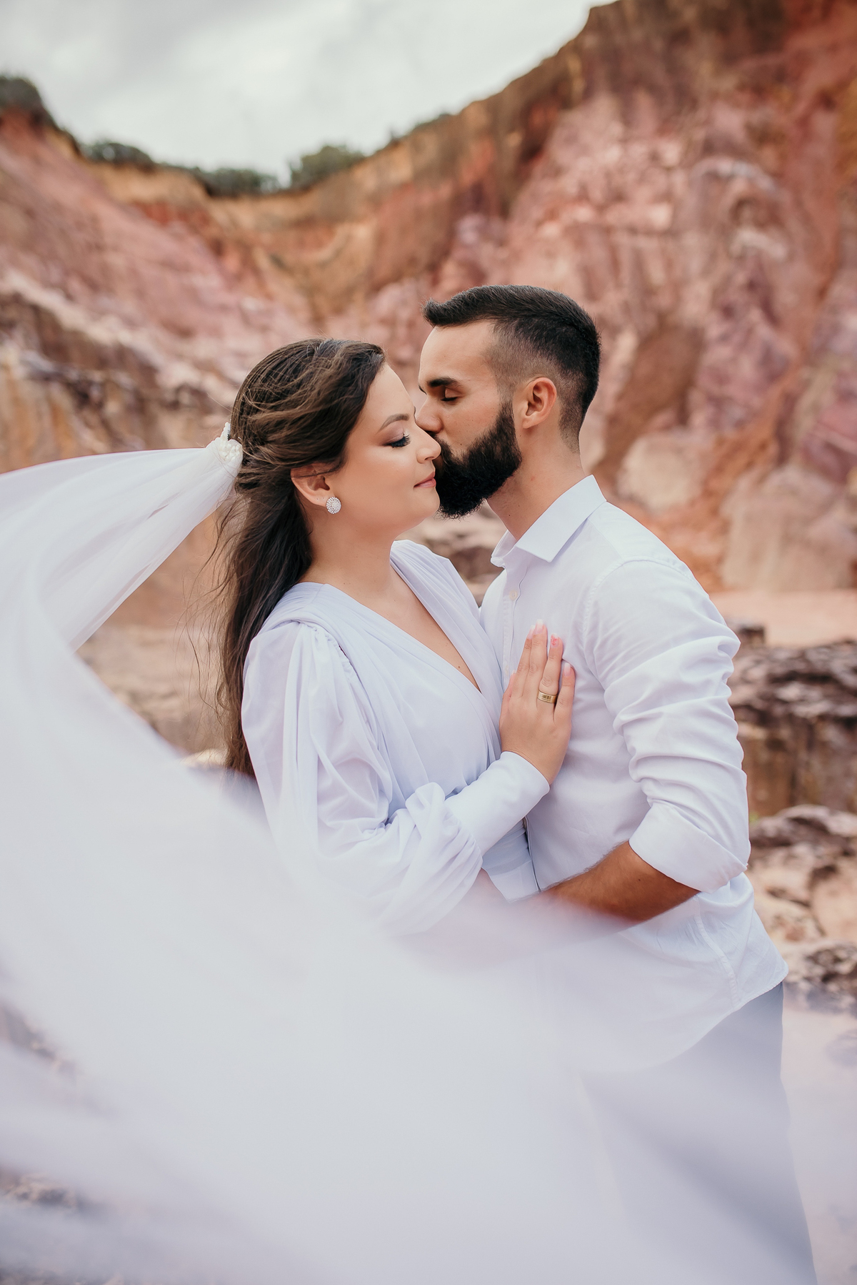 Ensaio Arthur e Ellen, pré casamento, pré wedding, praia de coqueirinho, fotos espontânea de casal, namorados, João Pessoa, litoral sul da paraíba,