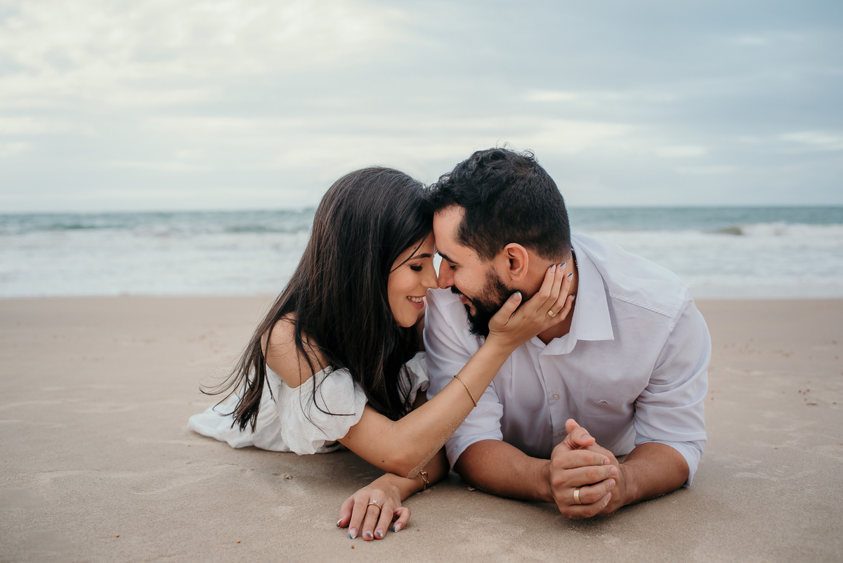 praia de coqueirinho, ensaio casal, pré wedding, pré casamento, João Pessoa, fotografo de casamento, fotos espontâneas, fotos de casal, pré wedding na praia, ensaio de casal na praia,