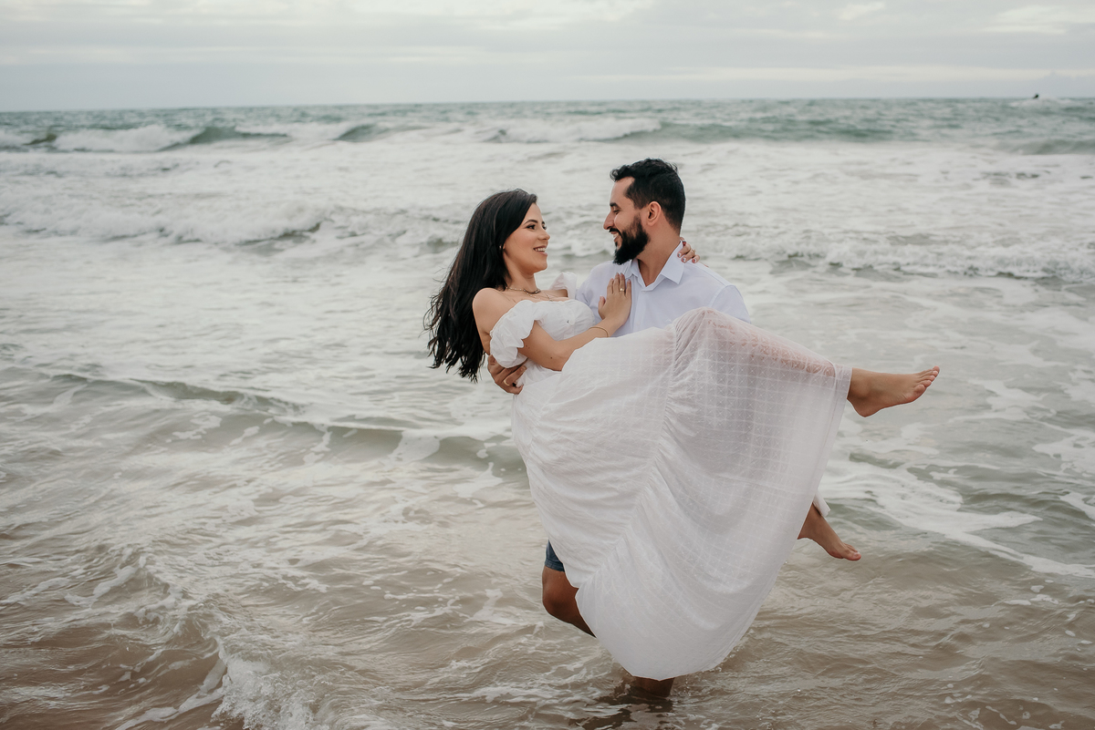 praia de coqueirinho, ensaio casal, pré wedding, pré casamento, João Pessoa, fotografo de casamento, fotos espontâneas, fotos de casal, pré wedding na praia, ensaio de casal na praia,