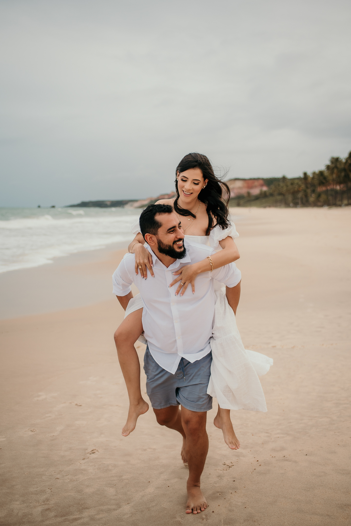 praia de coqueirinho, ensaio casal, pré wedding, pré casamento, João Pessoa, fotografo de casamento, fotos espontâneas, fotos de casal, pré wedding na praia, ensaio de casal na praia,