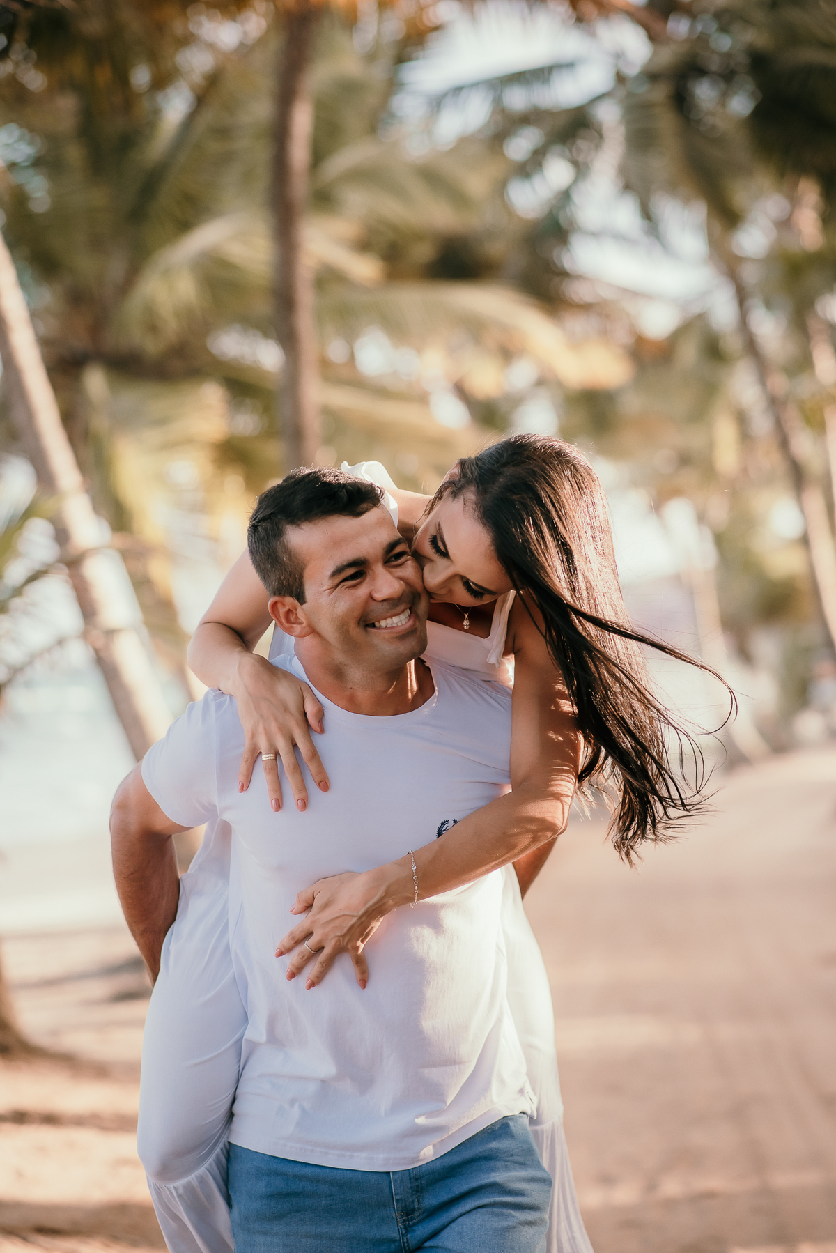 praia de coqueirinho, ensaio casal, pré wedding, pré casamento, João Pessoa, fotografo de casamento, fotos espontâneas, fotos de casal, pré wedding na praia, ensaio de casal na praia,