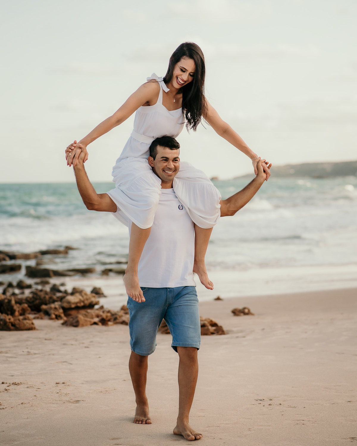 praia de coqueirinho, ensaio casal, pré wedding, pré casamento, João Pessoa, fotografo de casamento, fotos espontâneas, fotos de casal, pré wedding na praia, ensaio de casal na praia,
